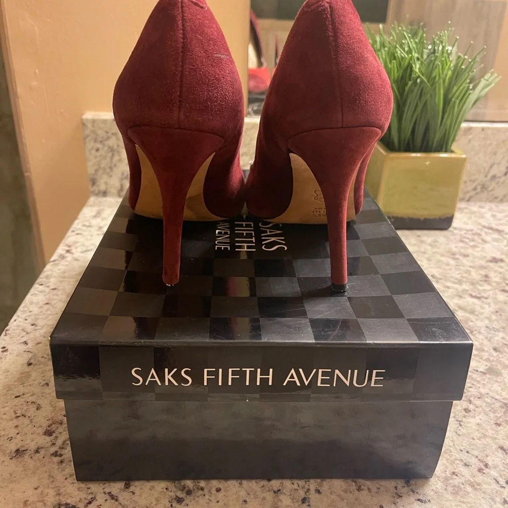 FREE! Saks Fifth Avenue Red Heels - FREE With any purchase! - Picture 3 of 10